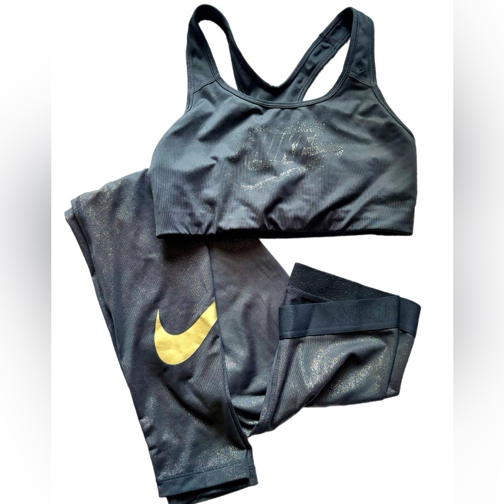 NIKE Women’s Workout Set Black/Gold Medium
